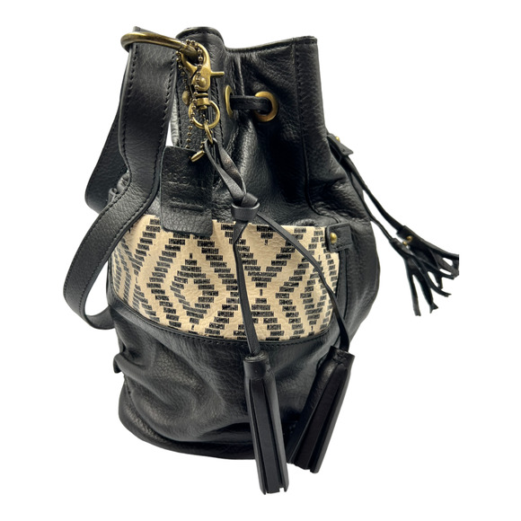 Born Soft Black Leather Handbag Shoulder bag NWOT - Picture 2 of 5